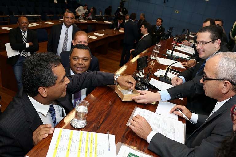 Câmara cria Comissão de Estudos para instalação de cartório de registro civil no Campo Grande e Ouro Verde