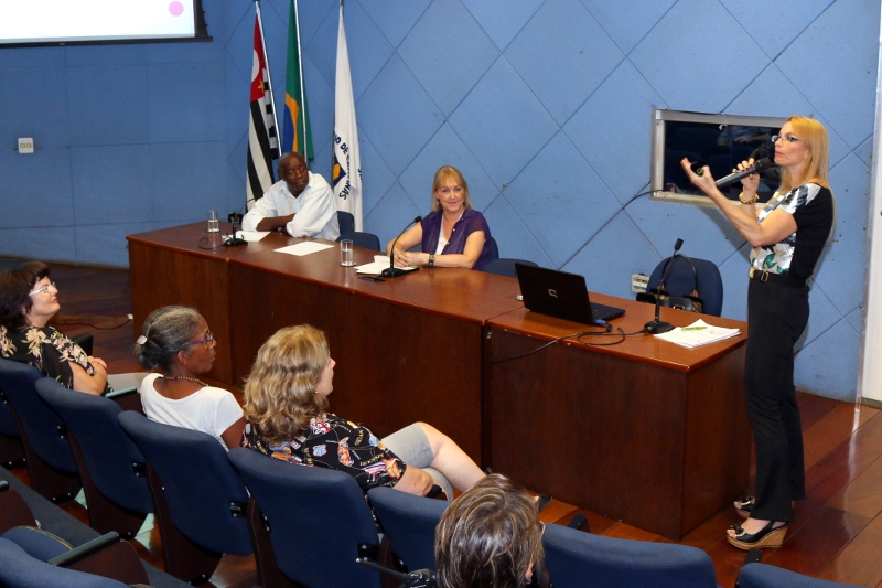 Comissão da Mulher debate o direito no parto e violência obstétrica