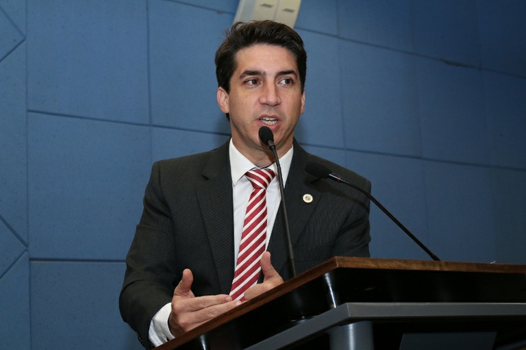 Escola secundaria George School e ONG Mães em Luta promovem palestra na Câmara Municipal