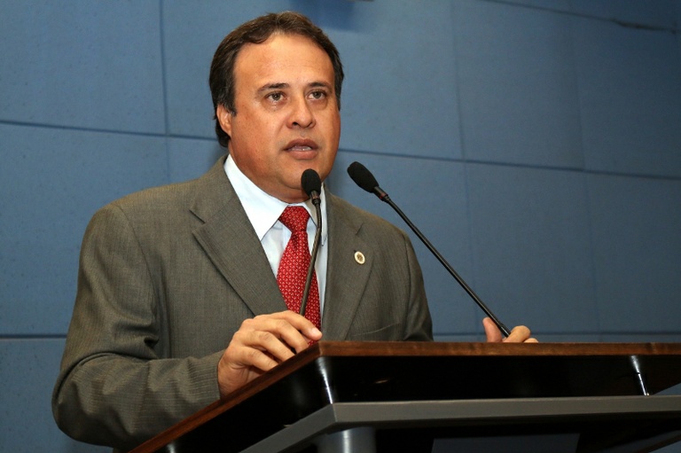 Lei que obriga a divulgação da legislação do couvert é sancionada 