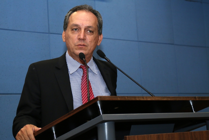 Moção de Rossini parabeniza lei mais rigorosa contra venda de bebida alcoólica para jovens