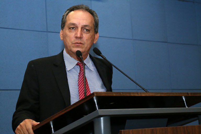 Moção de Rossini parabeniza lei mais rigorosa contra venda de bebida alcoólica para jovens