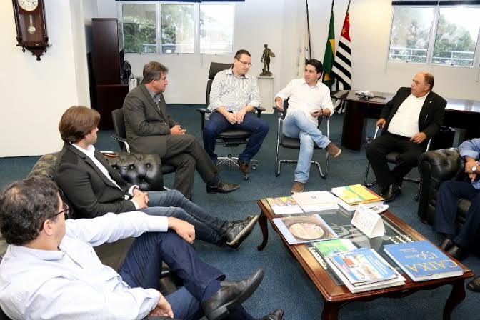 Rafa Zimbaldi recebe comitiva de São Bernardo do Campo para conhecer trabalhos da TV Câmara   
