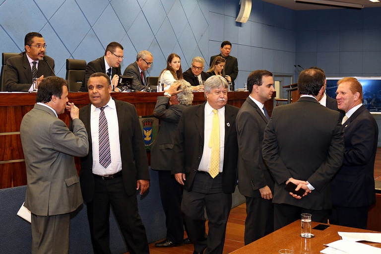 Vereadores analisam PL que pretende doar área municipal para a construção de uma nova sede da Receita Federal