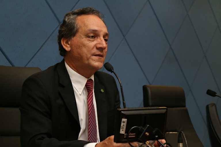Instituto Mundo Sustentável debate crise hídrica na Comissão de Meio Ambiente
