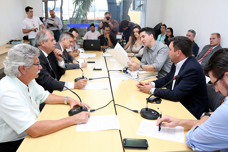 Comissão de Legalidade avalia 28 projetos de lei na tarde desta segunda