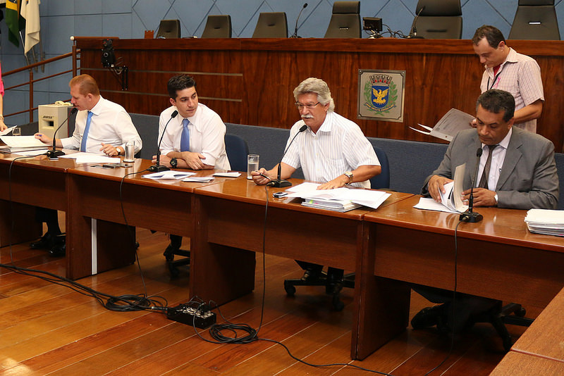 Comissão Permanente de Constituição e Legalidade analisou 31 projetos em reunião nesta segunda (5)