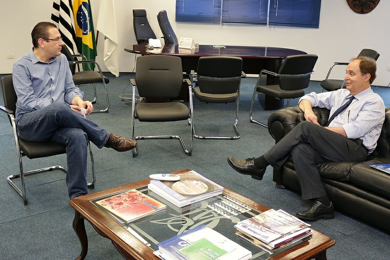 Presidente Rafa Zimbaldi recebe provedor da Santa Casa de Campinas: em pauta, ações contra o câncer