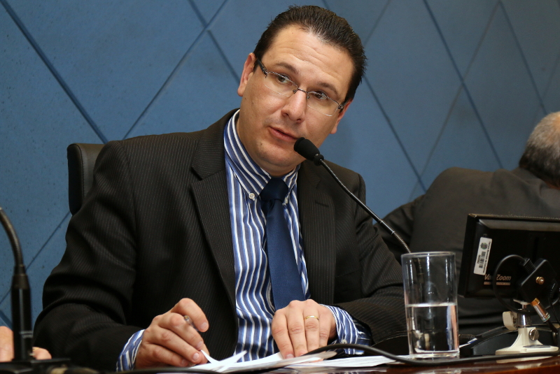 Rafa Zimbaldi reassume presidência do Legislativo nesta terça (13)