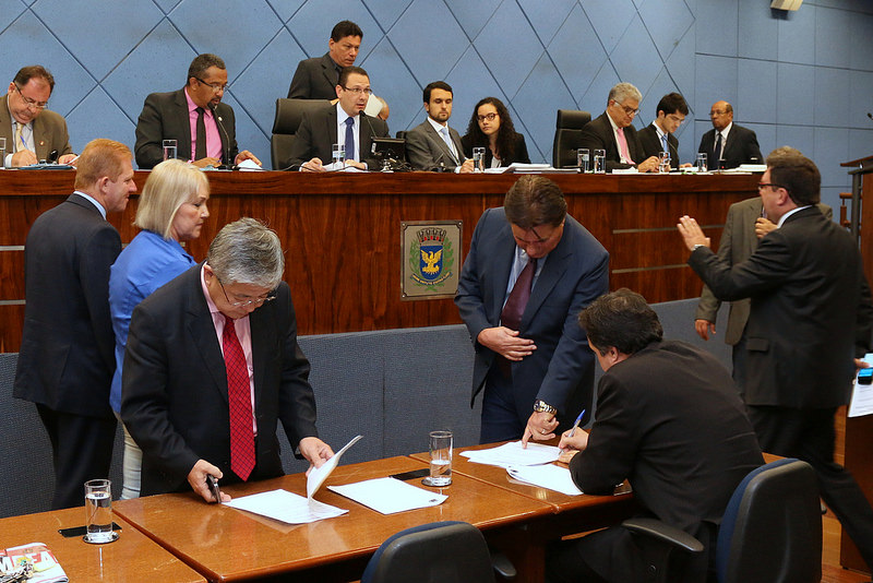 Urgência é retirada e votação do PL “AntiUber” é retirada da pauta e retorna a Comissões Permanentes