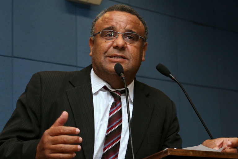Vereador Cidão Santos protocola moção de apelo por mais aparelhos de radioterapia para tratamento de câncer