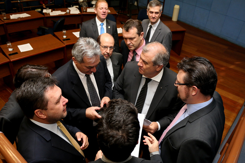 Após debate extenso, projeto de lei que proíbe patrocínio público a entidades que vilipendiem símbolos religiosos é aprovado em primeira votação