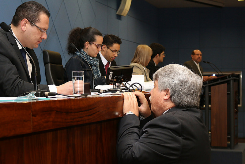 Parecer das contas de 2002 da ex-prefeita Izalene será votado no dia 14 de outubro; Comissões endossam reprovação do TCE