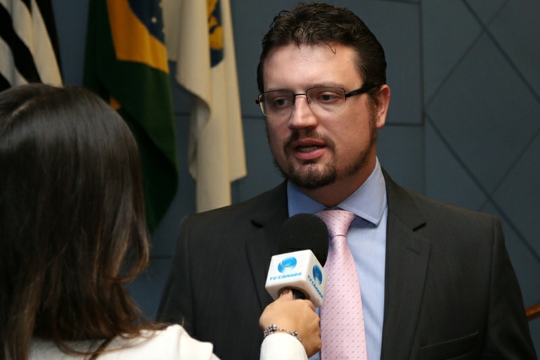 Vereador Vinicius Gratti entrega nesta sexta-feira (18/9) “Medalha Carlos Gomes”