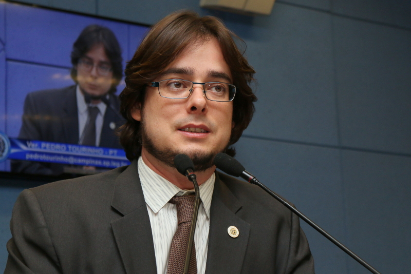 Pedro Tourinho: defesa do interesse público e debates sobre saúde e educação marcam primeiro mandato do parlamentar