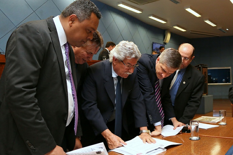 Retrospectiva 2016: em junho, vereadores aprovam Lei de Diretrizes Orçamentárias para 2017, humanização do parto e reajuste zero para próxima legislatura