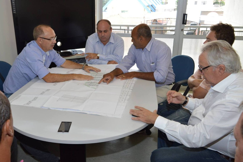 Canário debate com Secretário de Trabalho e Renda projeto para acolher comerciantes atingidos pelo PAC Taubaté