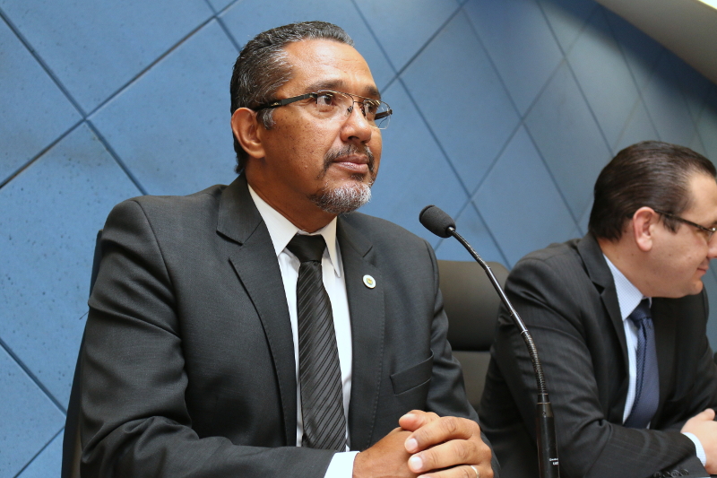 Pastor Elias Azevedo protocola PL que torna o dia 14 de julho feriado municipal