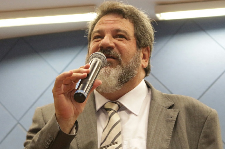 Reflexões: Marío Sergio Cortella estreia novo quadro da TV Câmara, no qual fala sobre ética, felicidade, comportamento e muito mais