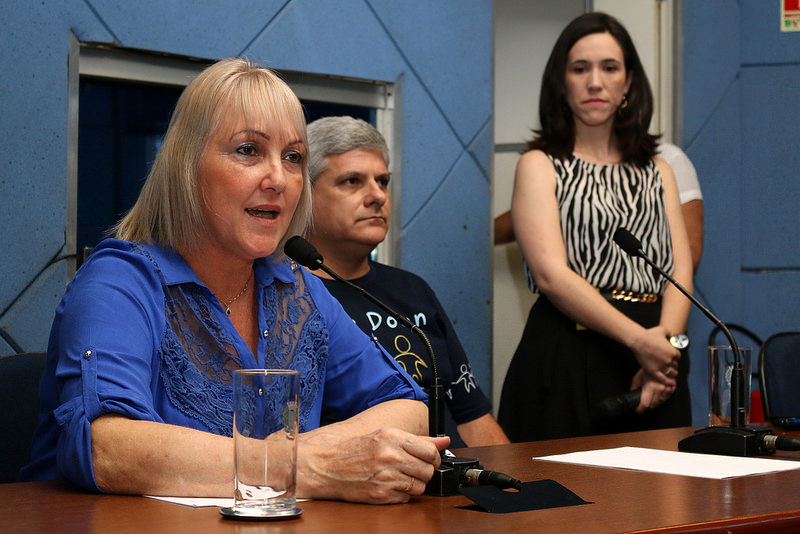 Comissão da Mulher traz palestra com o tema “Gênero, Patriarcado e Violência Contra às Mulheres”