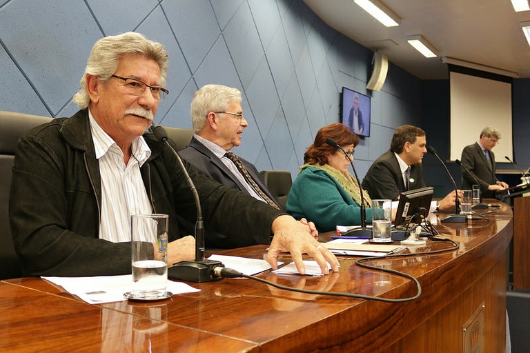 Na 6ª Conferência da Cidade, realizada na Câmara, conselheiros analisam cento e cinquenta propostas