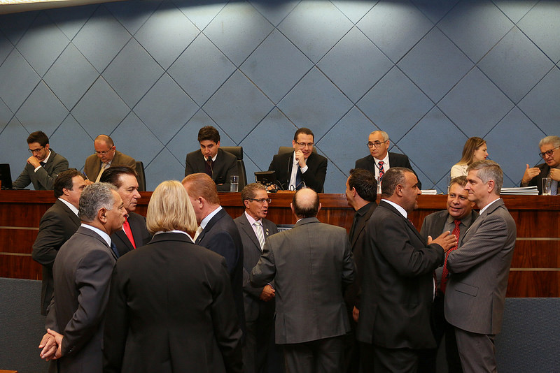 Câmara aprova mês de ações em prol do aleitamento materno; confira a votação desta quarta (18)