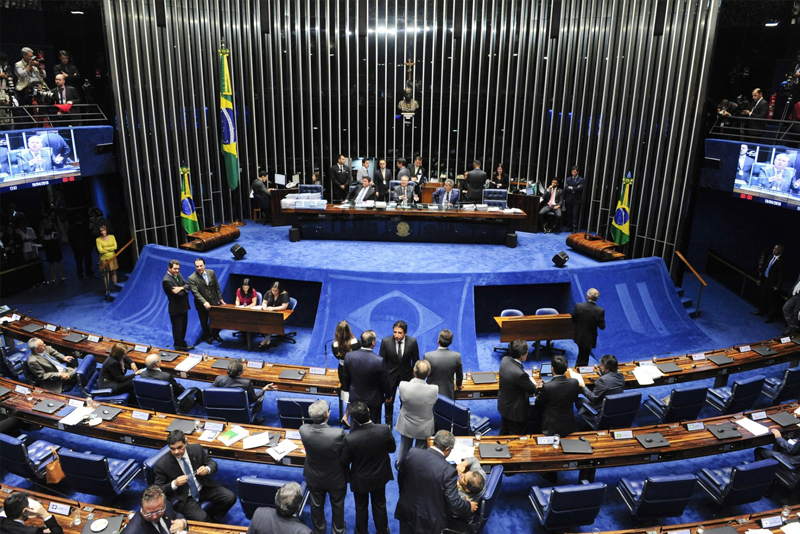 TV Câmara retransmite votação do impeachment da presidente Dilma Roussef ao vivo, direto do Senado, a partir das 9 horas desta quarta (11)