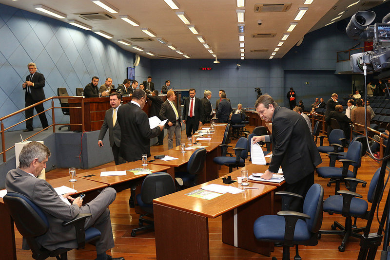 Vereadores analisam na sessão desta quarta-feira (4/5) PL que destina recursos para as OSs que atuam na área da educação