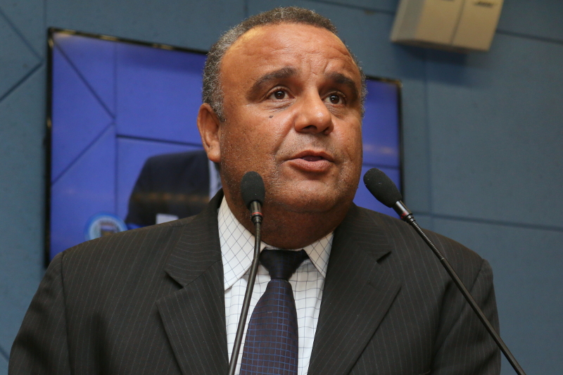 Comissão de Defesa dos Direitos do Consumidor aciona MP para investigar cartões de supermercados