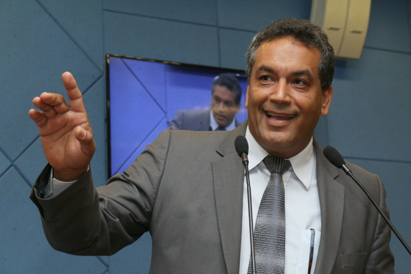 Paulo Galtério protocola PL que pede alteração na data do pagamento do IPTU