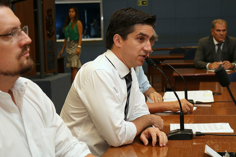 PL sobre incentivo a conservação de imóvel histórico gera debate na Comissão de Legalidade