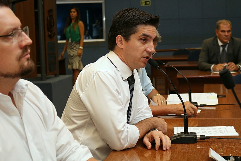PL sobre incentivo a conservação de imóvel histórico gera debate na Comissão de Legalidade