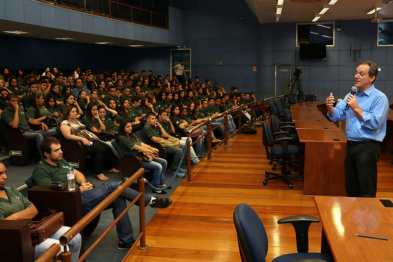Rossini realiza seminário sobre a mulher no mercado de trabalho 