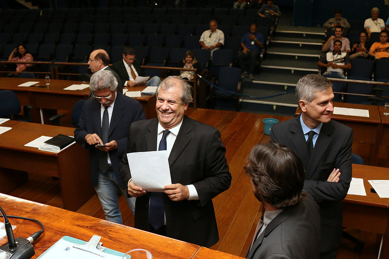 Câmara define Comissão Especial de Estudos para acompanhar e debater Reforma Política Partidária; confira a votação da noite desta quarta (9)