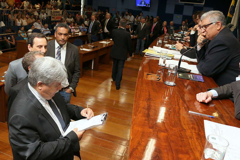 Em reuniões extraordinárias, Câmara aprova em 1ª e 2ª votação PL que busca verbas no Camprev para garantir pagamento dos servidores municipais