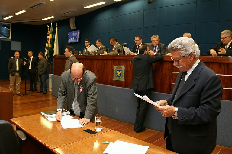 Câmara aprova, em segunda votação, PL que garante direito do consumidor de pedir carne moída na hora e proíbe moagem prévia a não ser em carnes industrializadas e com selos de qualidade