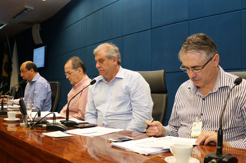 Prefeitura e vereadores avaliam metas fiscais do 2º quadrimestre de 2016