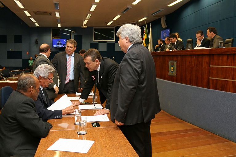 Vereadores aprovam, em primeira votação, alteração em taxa de análise para regularização fundiária