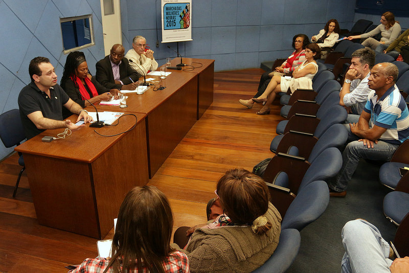 Comissão de Direitos Humanos e Cidadania discute “As Políticas Públicas e o Combate à Violência Contra as Mulheres”