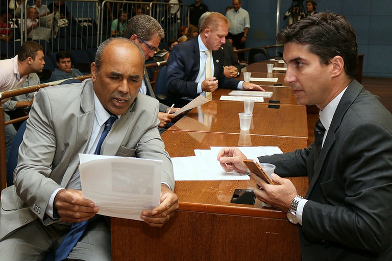 Vereador propõe PL que trata da responsabilidade por infrações cometidas por motoristas no exercício profissional