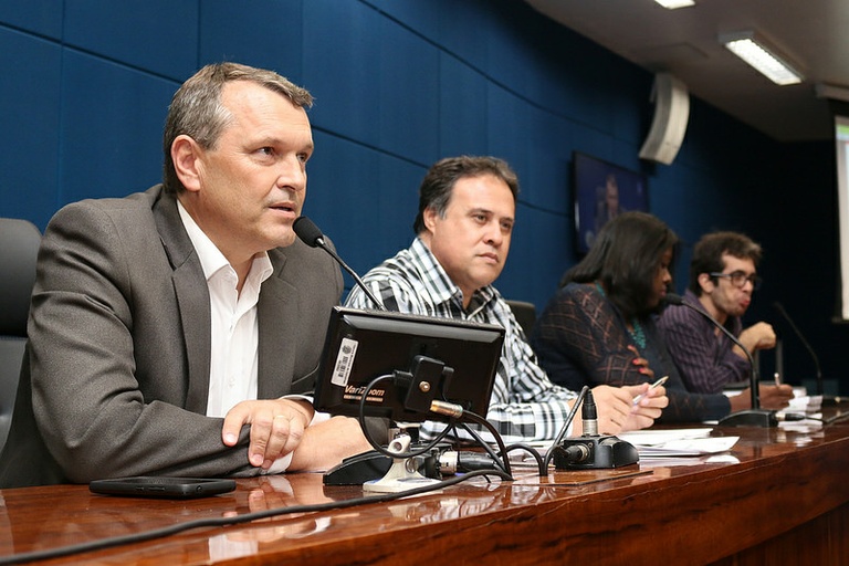 Comissão das Pessoas com deficiência recebe nesta terça-feira (18) professor de engenharia elétrica que desenvolve soluções de inclusão