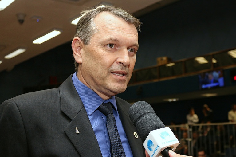 Moção aprovada pela Câmara apela para aprovação de projeto que amplia isenção do IPI para todos os deficientes 