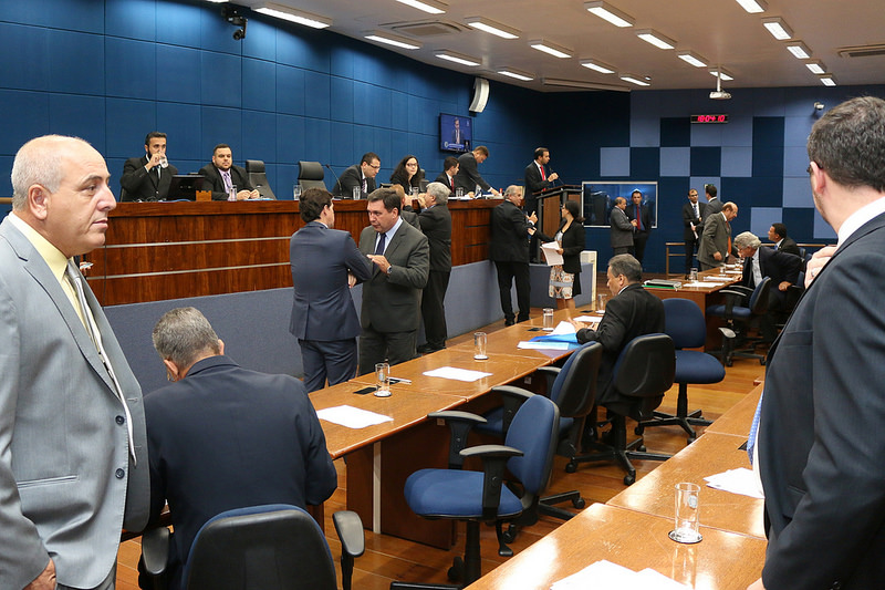 Vereadores analisam na sessão desta quarta-feira (19) PL que garante divulgação da importância do alongamento antes das práticas esportivas
