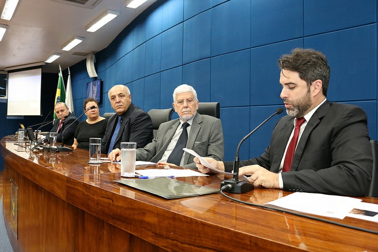 Rubens Gás se empenha na realização de ações em prol dos idosos; três eventos marcaram a semana e resultaram na formação de um CEE pela criação da Delegacia do idoso