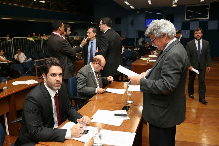 Vereadores aprovam, em votação definitiva, o Plano Plurianual de Campinas; projeto “Escola sem Partido” é retirado de pauta com pedido de vistas