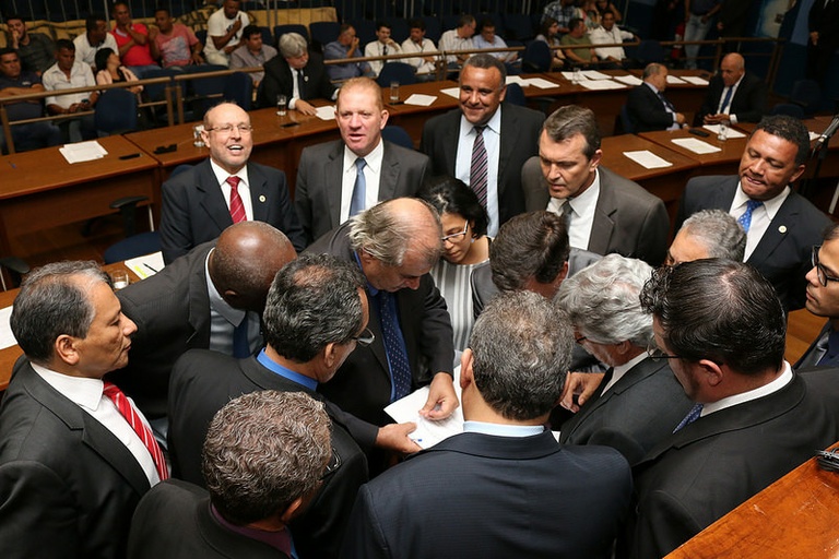 Vereadores aprovam Orçamento Municipal de 5,7 bilhões para Campinas em 2018 nesta última sessão ordinária do ano; recesso legislativo se inicia segunda, mas Câmara continuará trabalhando e aberta ao público