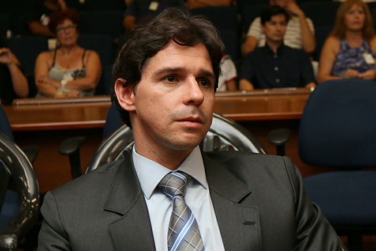 Vereador Marcelo Silva protocola pedido para que seja criada Comissão Permanente de Relações Internacionais