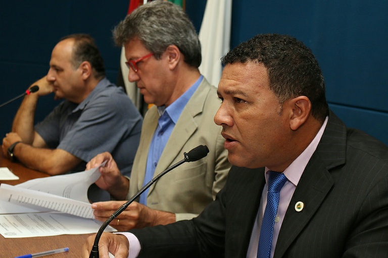 Comissão dos Animais recebe nesta quarta-feira (31) Setec e Conselho Municipal