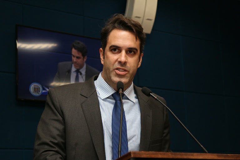 Nelson Hossri (PTN) pede ao prefeito a intensificação  da campanha "Não dê esmola. Dê cidadania"
