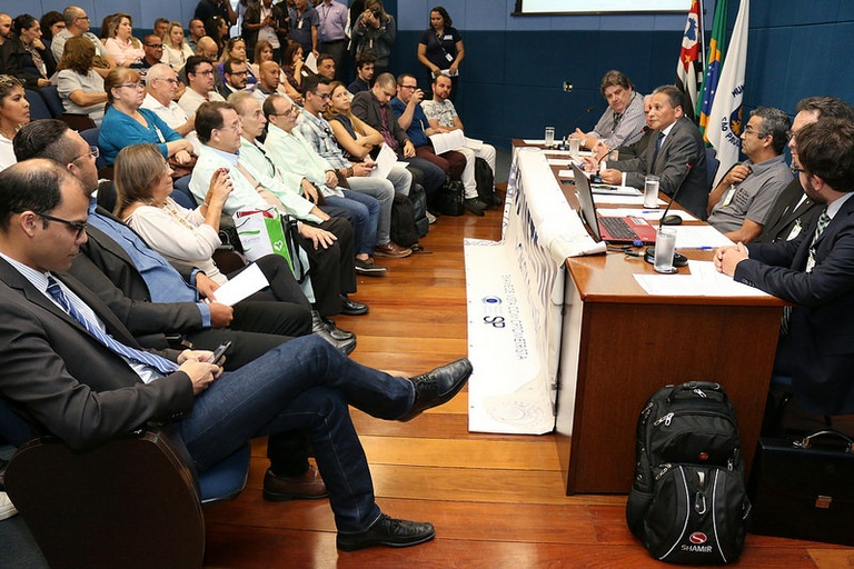 Professor garante que optometria pode ajudar na redução das filas do SUS para atendimento oftalmológico 